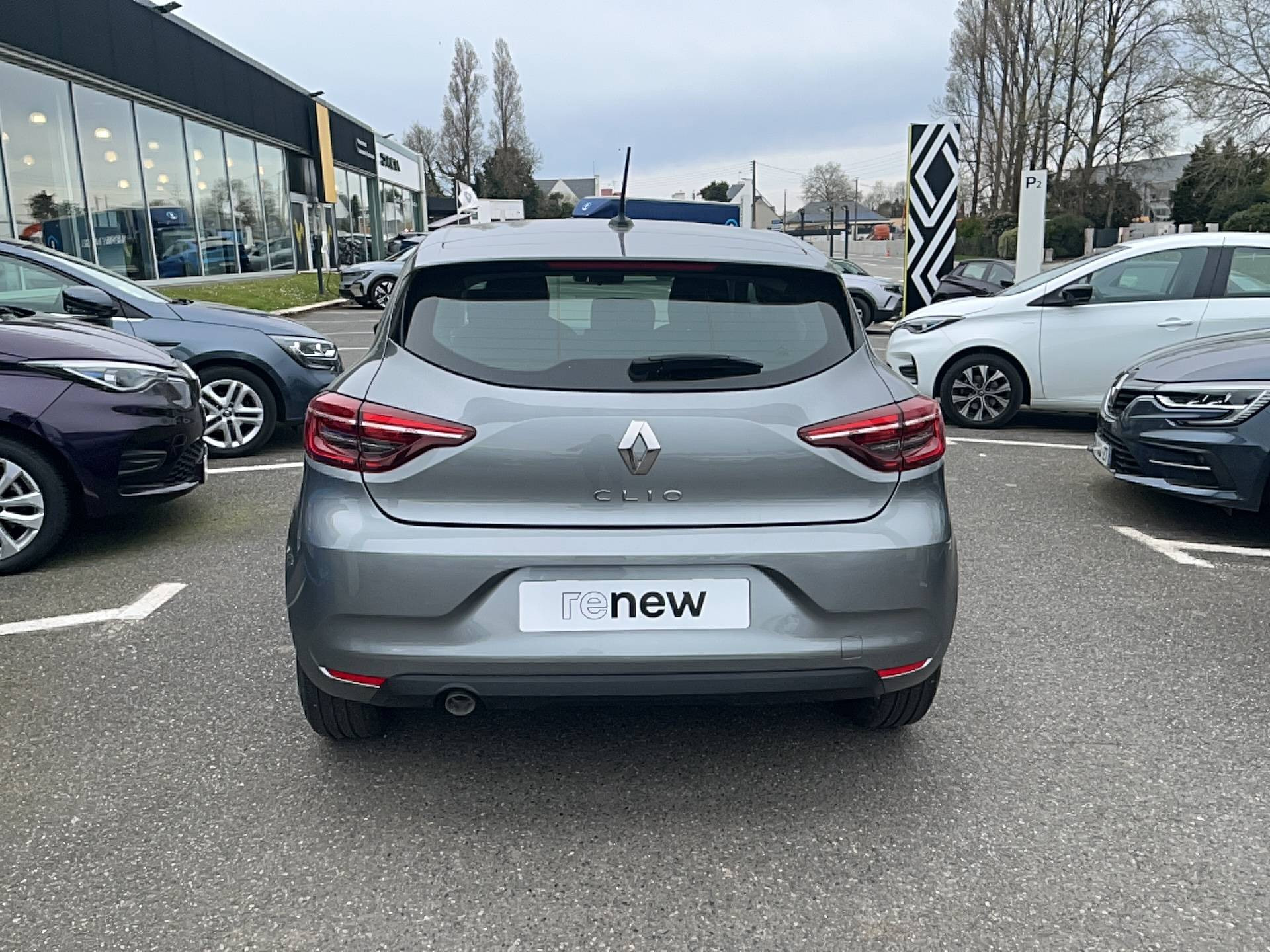 Vente en ligne Renault Clio 5 Clio TCe 90 au prix de 13 990 €