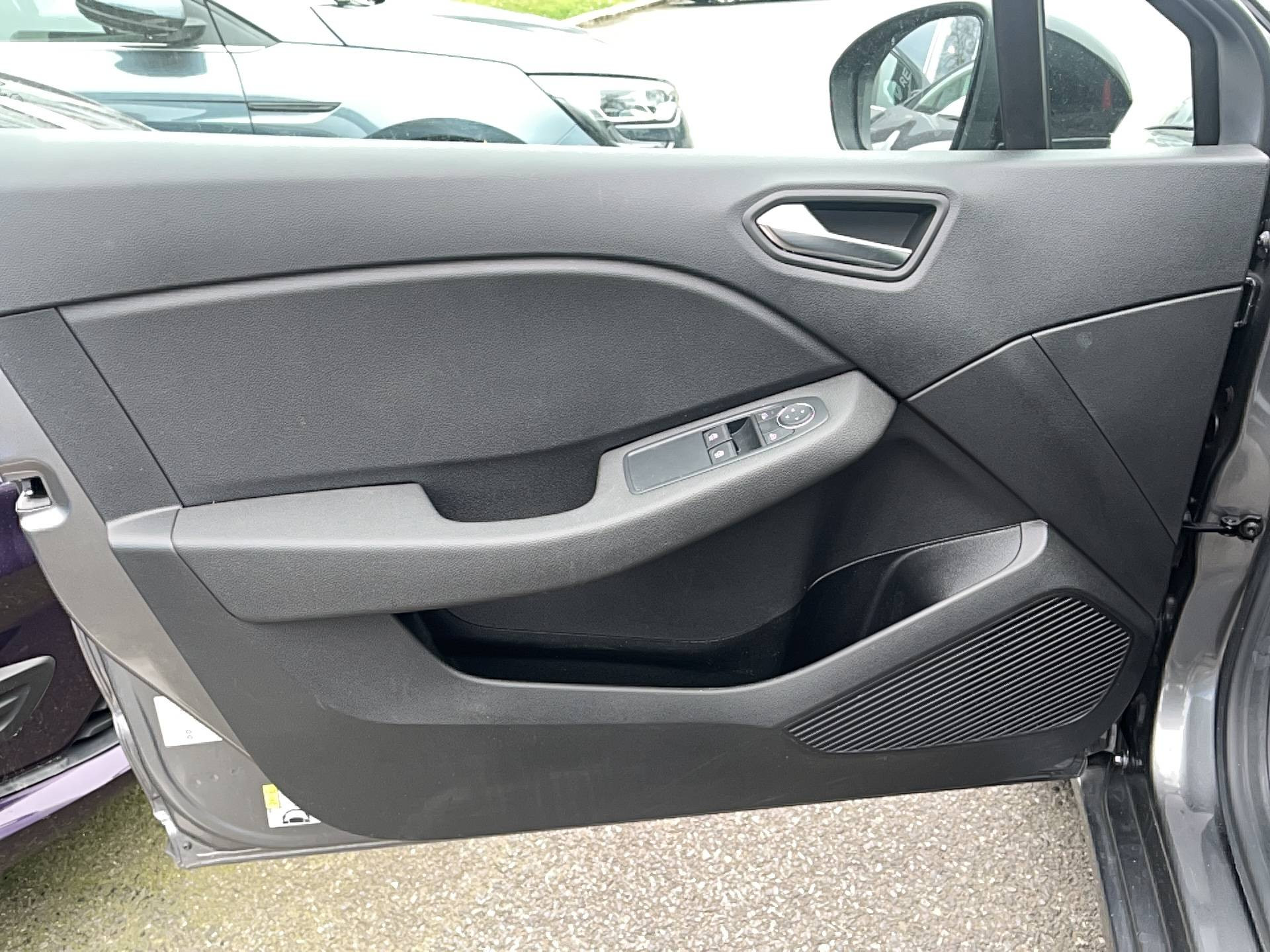 Vente en ligne Renault Clio 5 Clio TCe 90 au prix de 13 990 €