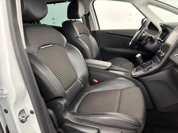 Vente en ligne Renault Scenic 4 Scenic Blue dCi 150 au prix de 18 490 €