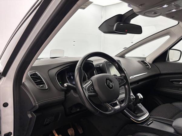 Vente en ligne Renault Scenic 4 Scenic Blue dCi 150 au prix de 18 490 €