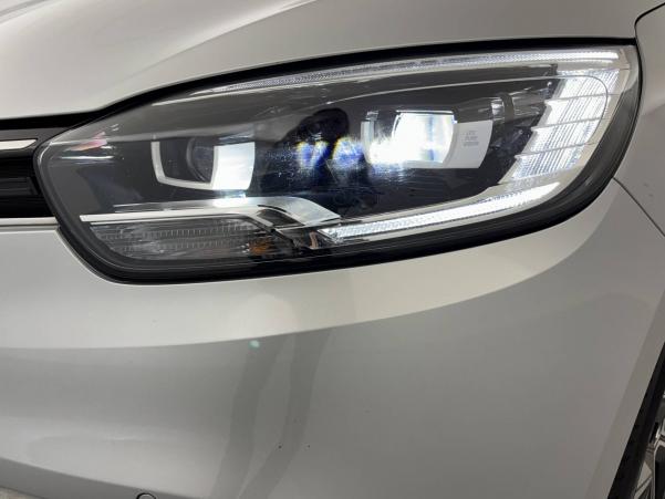 Vente en ligne Renault Scenic 4 Scenic TCe 140 FAP - 21 au prix de 18 900 €
