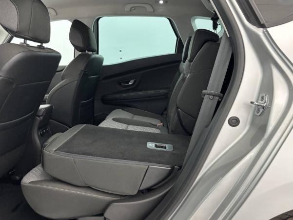 Vente en ligne Renault Scenic 4 Scenic TCe 140 FAP - 21 au prix de 18 900 €