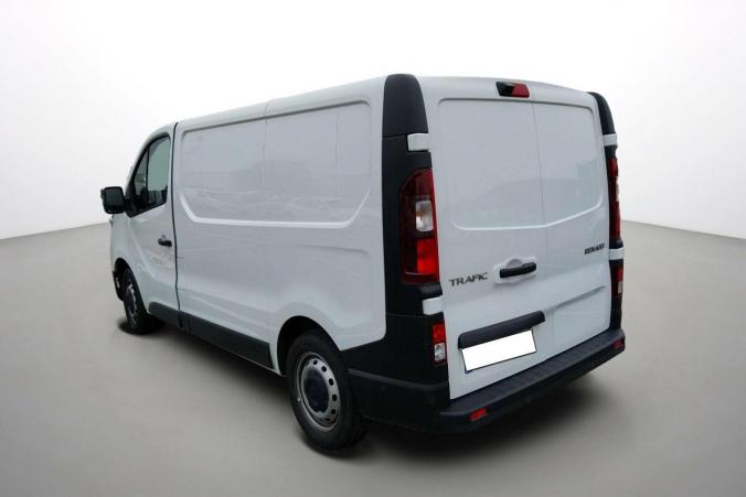 Vente en ligne Renault Trafic 3 Fourgon TRAFIC FGN L1H1 3000 KG BLUE DCI 130 au prix de 26 900 €