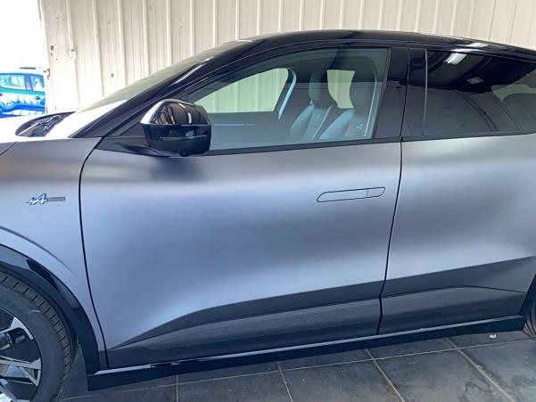 Vente en ligne Renault Megane E-Tech  220 ch autonomie confort au prix de 40 490 €