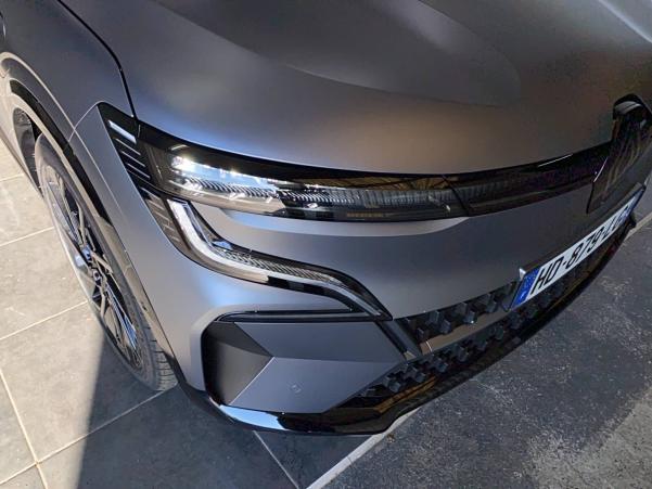 Vente en ligne Renault Megane E-Tech  220 ch autonomie confort au prix de 40 490 €