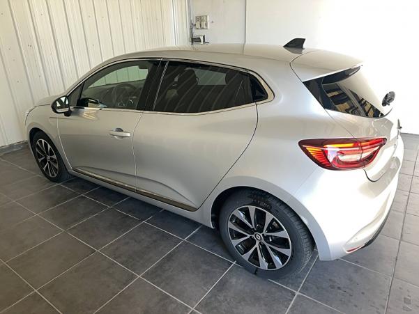 Vente en ligne Renault Clio 5 Clio E-Tech full hybrid 145 au prix de 18 290 €