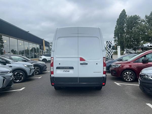 Vente en ligne Renault Master Fourgon  7 PLACES L2H2 BLUE DCI 150 au prix de 29 900 €