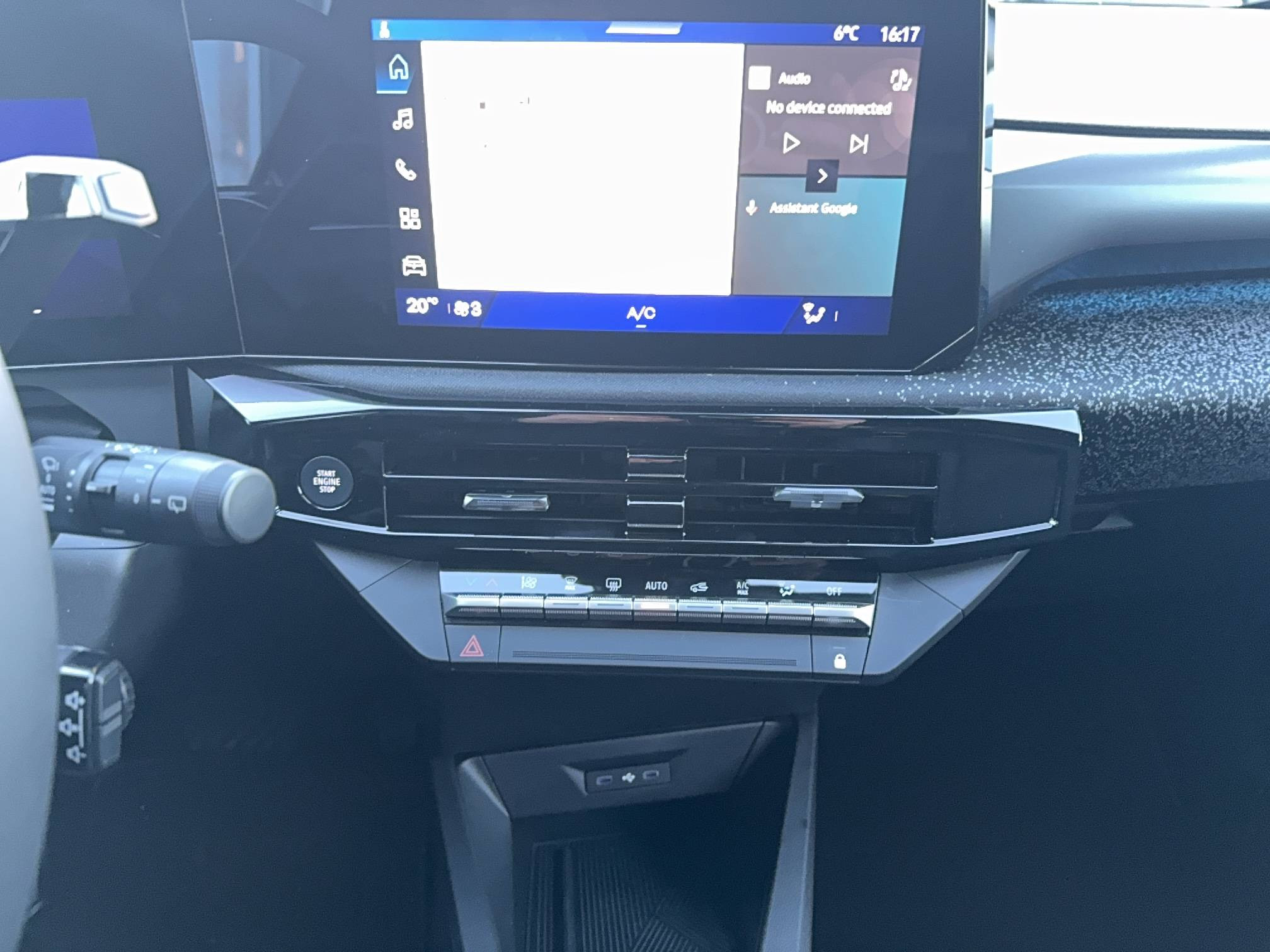 Vente en ligne Renault Clio 6 Clio E-Tech full hybrid 160 ch au prix de 28 200 €