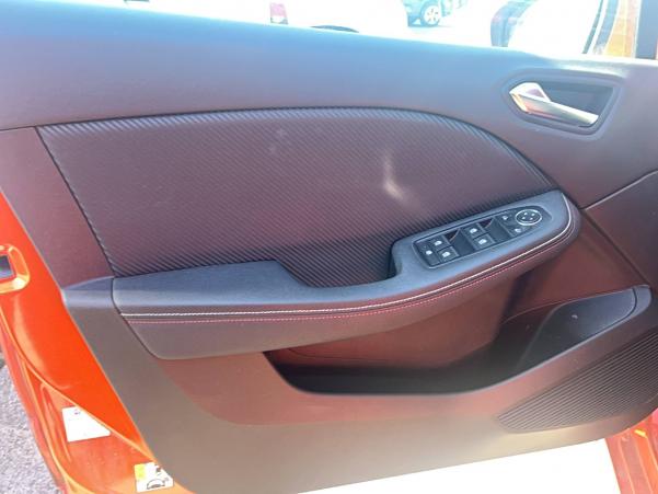 Vente en ligne Renault Clio 5 Clio E-Tech 140 - 21N au prix de 17 990 €