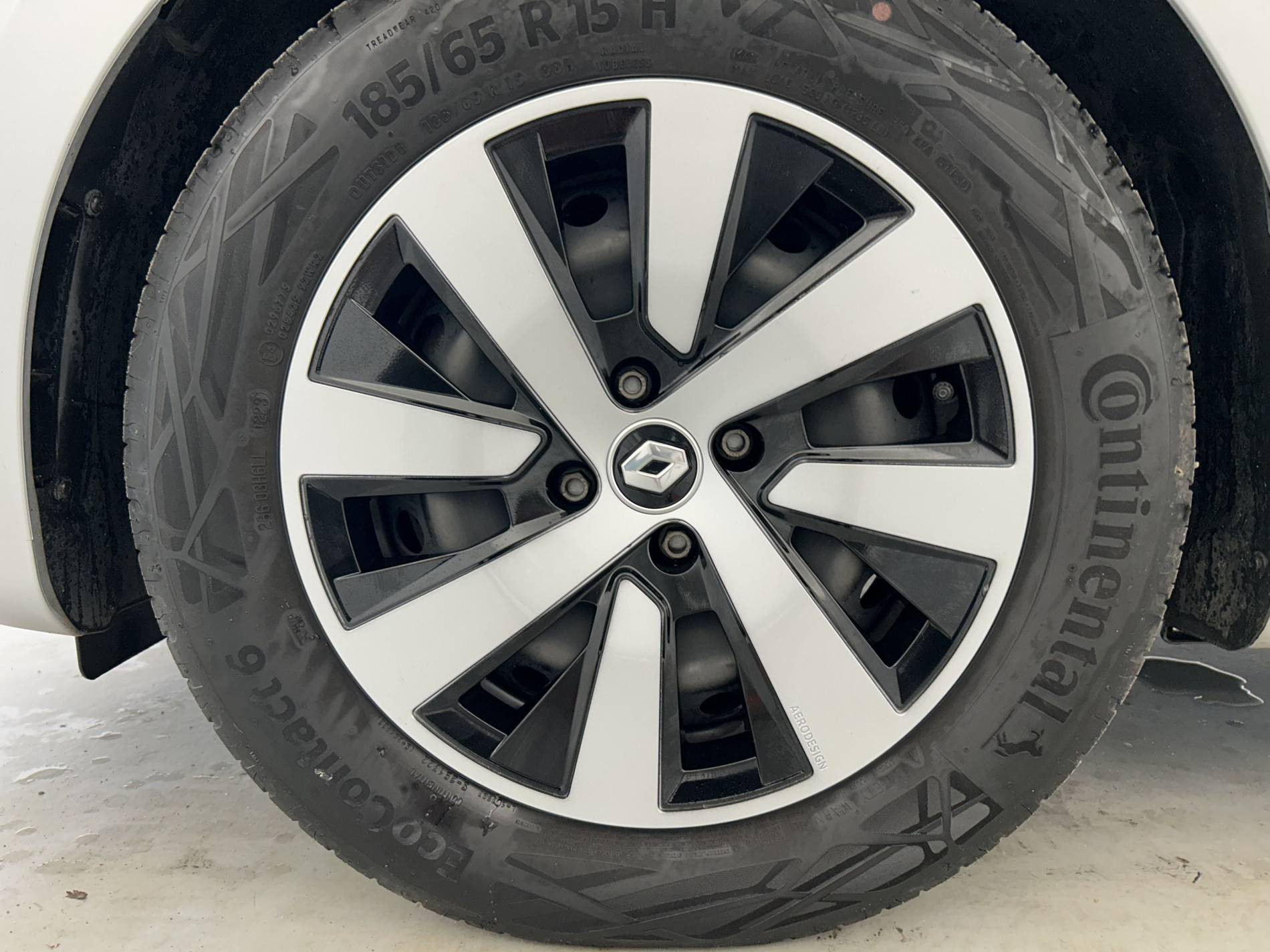 Vente en ligne Renault Clio 5 Clio TCe 90 au prix de 13 790 €