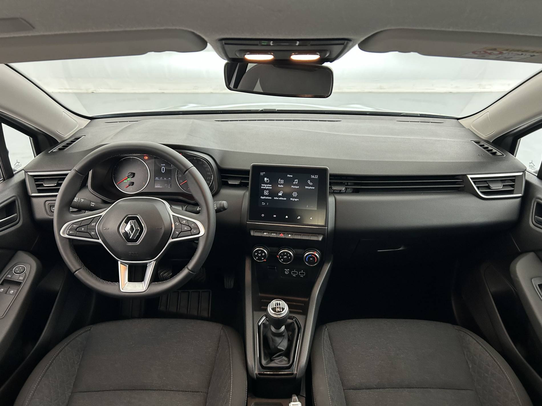 Vente en ligne Renault Clio 5 Clio TCe 90 au prix de 13 790 €