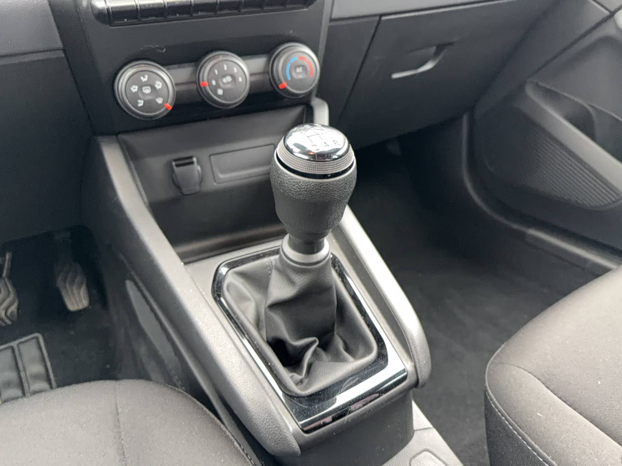 Vente en ligne Renault Clio 5 Clio SCe 65 au prix de 12 990 €