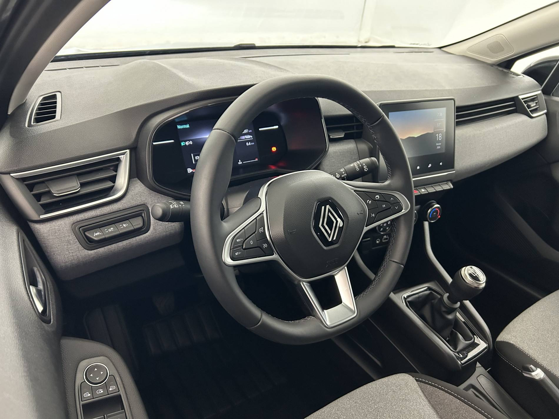 Vente en ligne Renault Clio 5 Clio TCe 90 au prix de 15 790 €