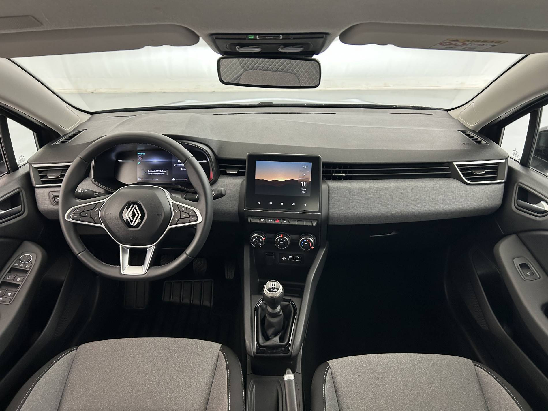 Vente en ligne Renault Clio 5 Clio TCe 90 au prix de 15 790 €