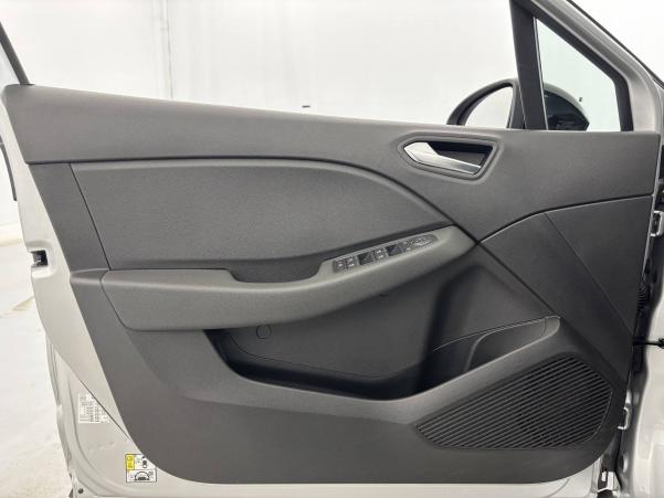 Vente en ligne Renault Clio 5 Clio TCe 90 - 21N au prix de 13 990 €