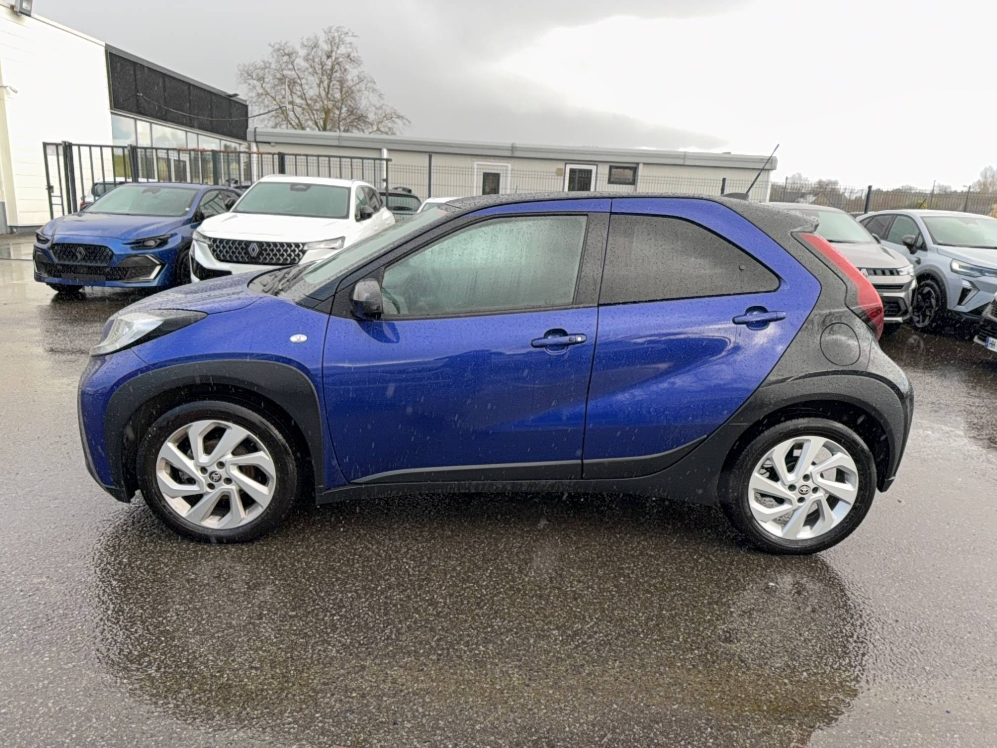 Vente en ligne Toyota Aygo X  1.0 VVT-i 72 S-CVT au prix de 15 990 €