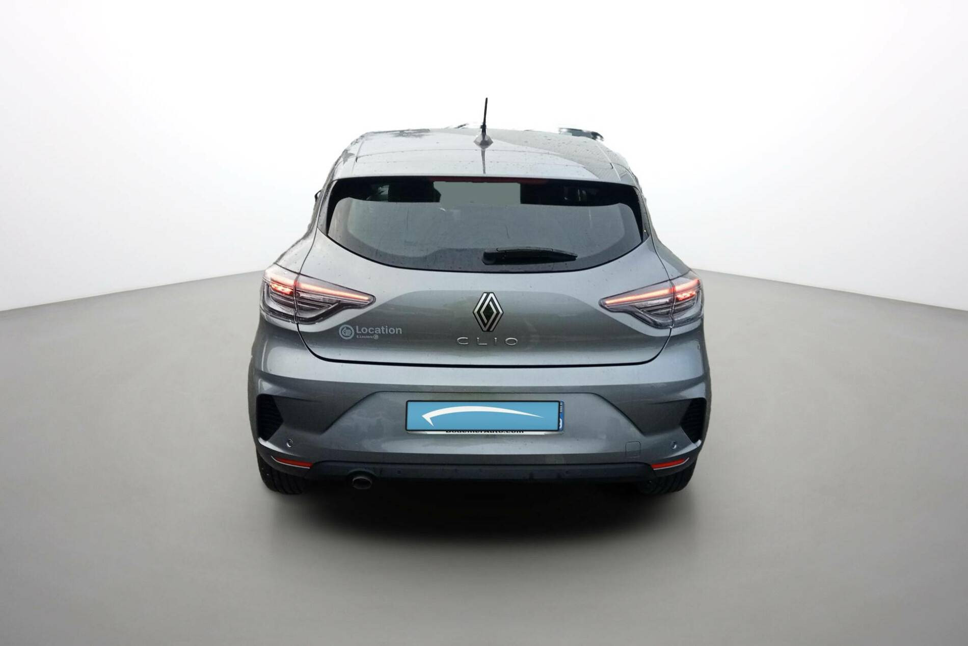 Vente en ligne Renault Clio 5 Clio TCe 90 au prix de 15 790 €