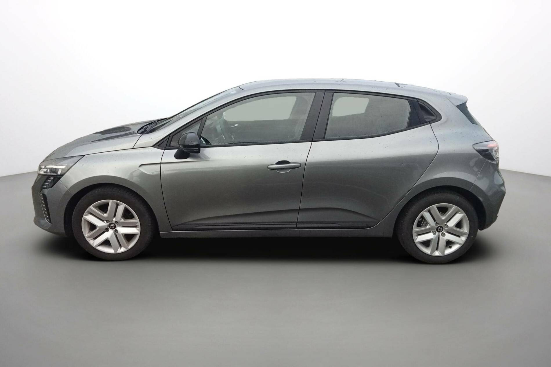 Vente en ligne Renault Clio 5 Clio TCe 90 au prix de 15 790 €