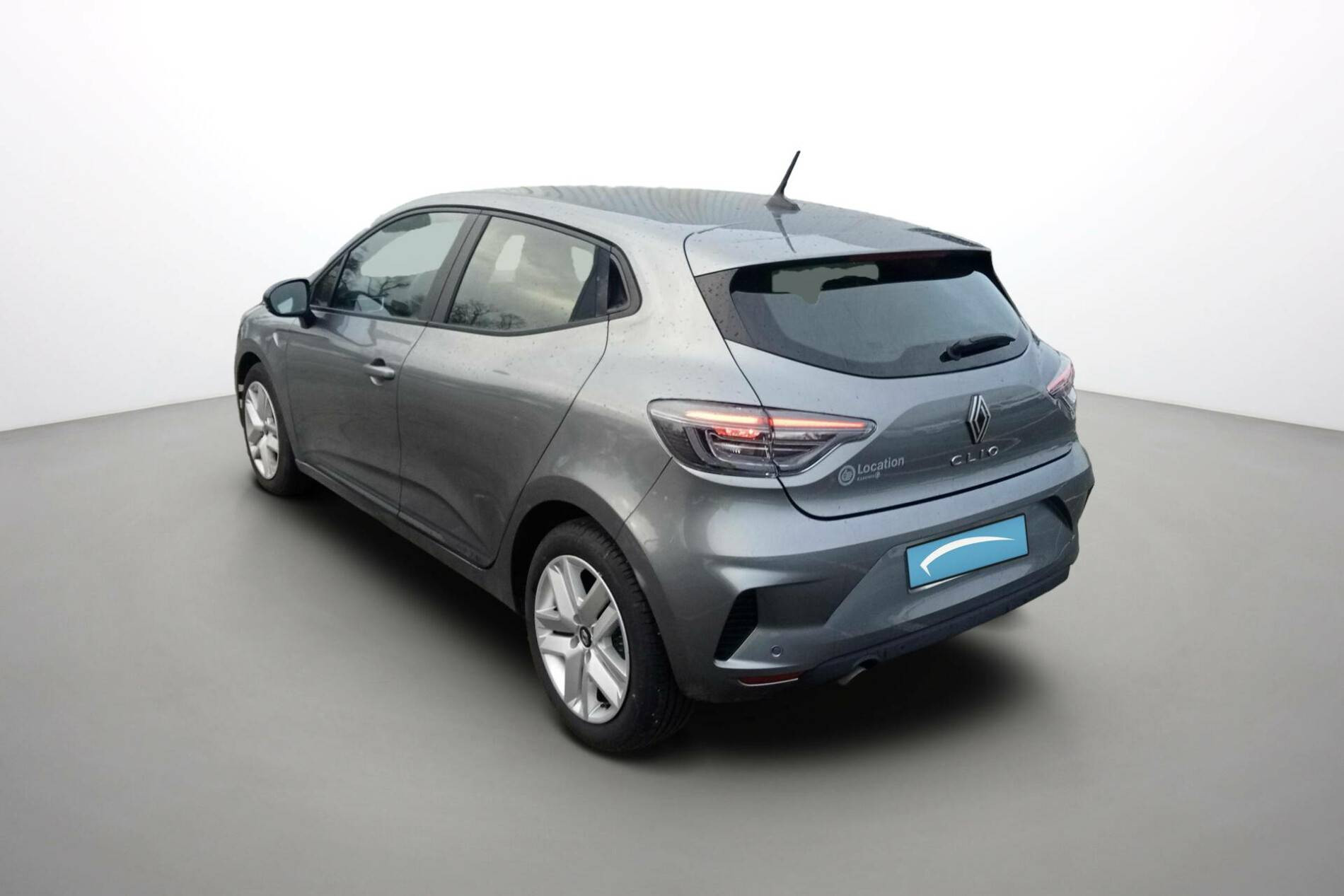 Vente en ligne Renault Clio 5 Clio TCe 90 au prix de 15 790 €