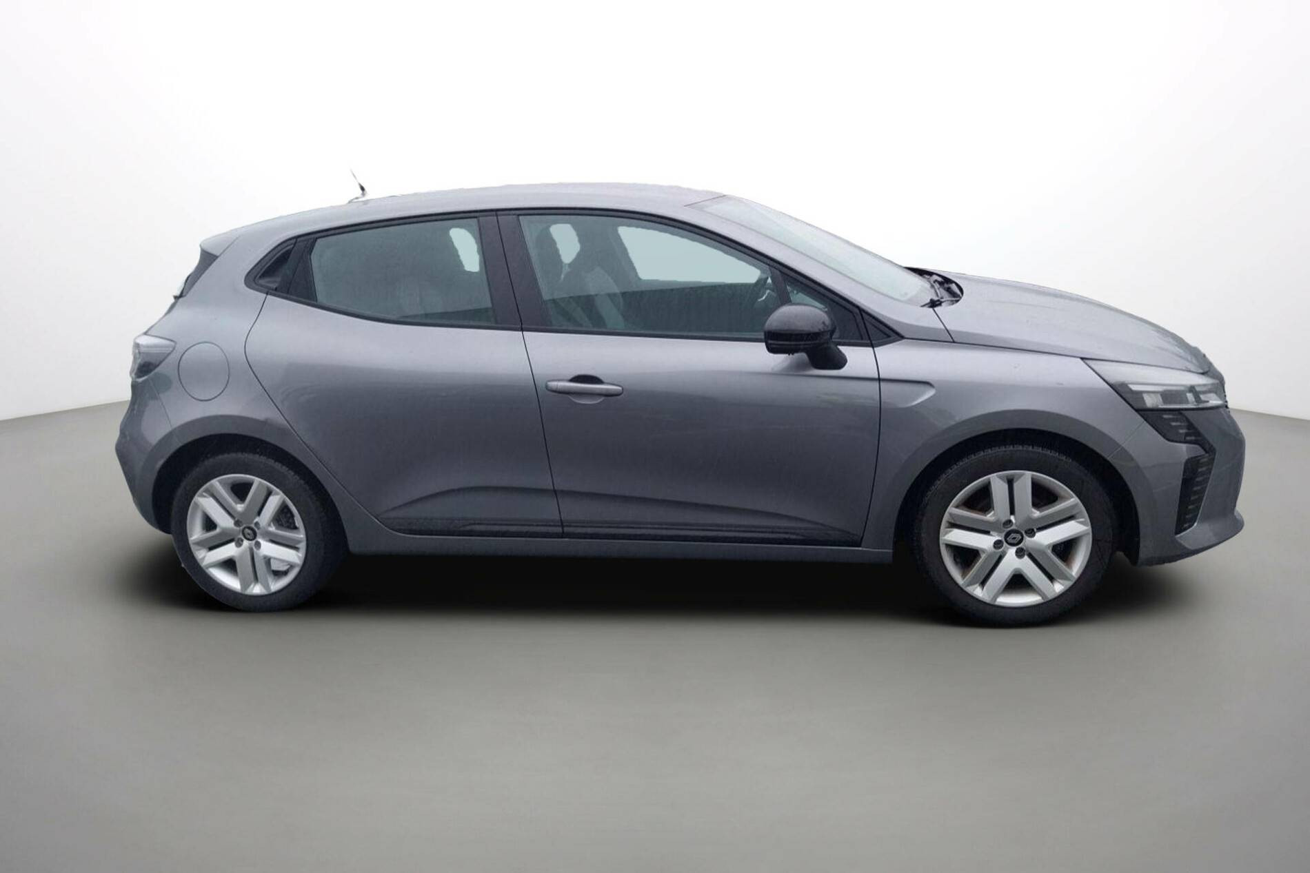 Vente en ligne Renault Clio 5 Clio TCe 90 au prix de 15 790 €