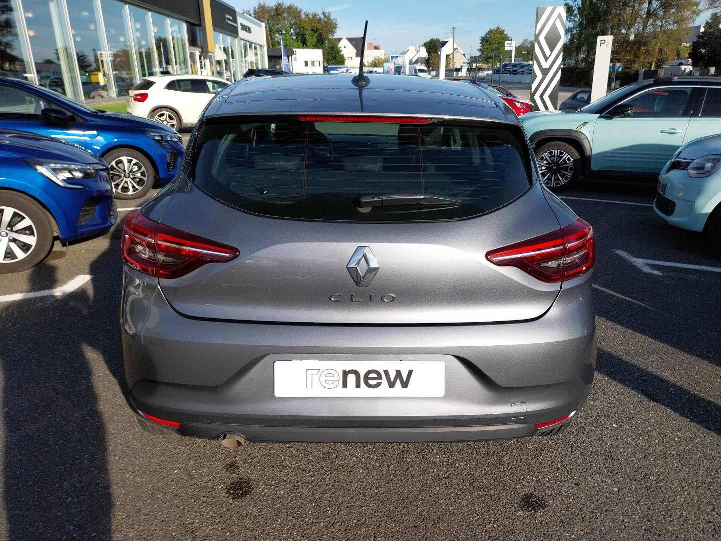 Vente en ligne Renault Clio 5 Clio TCe 90 au prix de 14 835 €