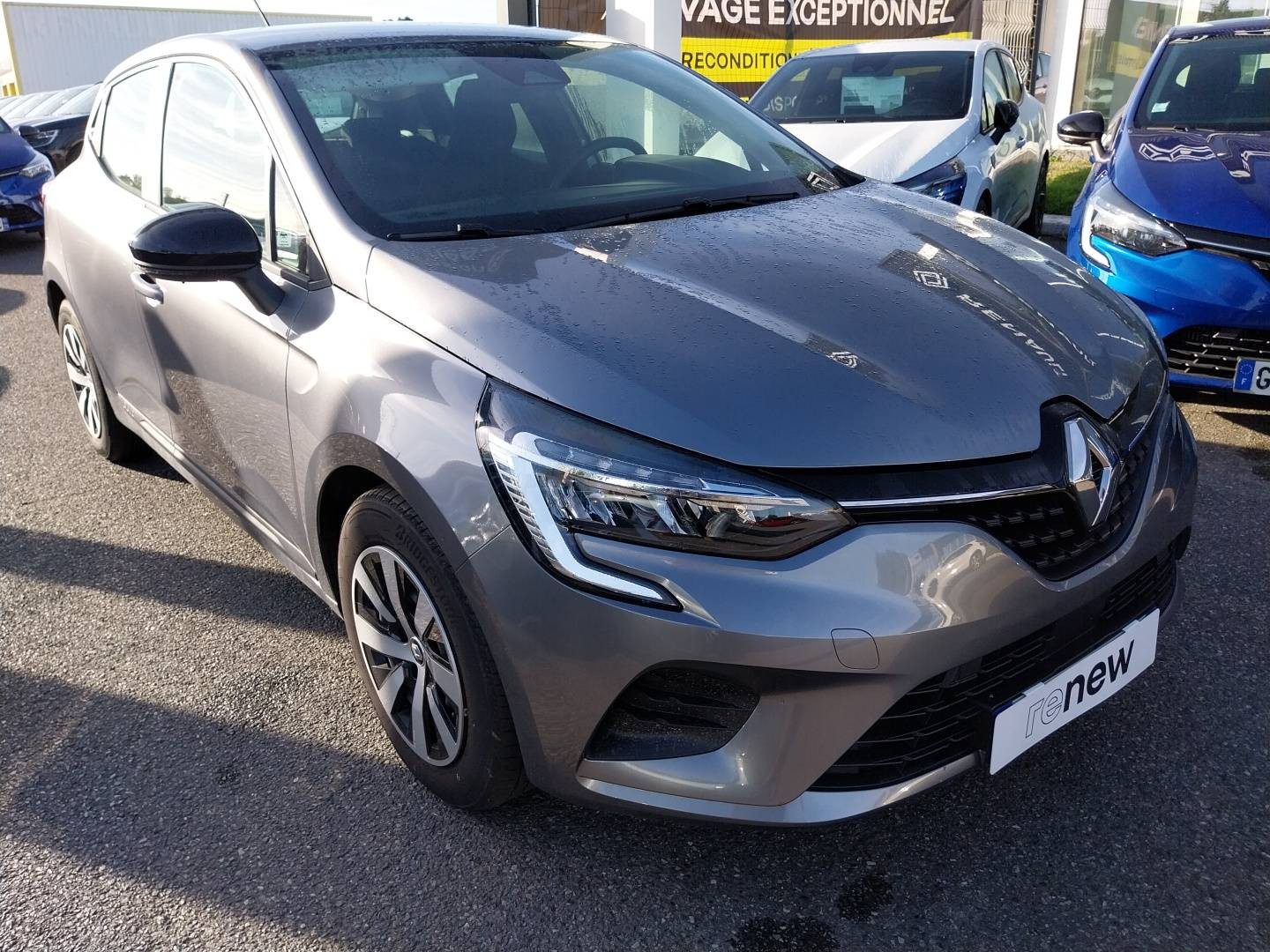 Vente en ligne Renault Clio 5 Clio TCe 90 au prix de 14 835 €