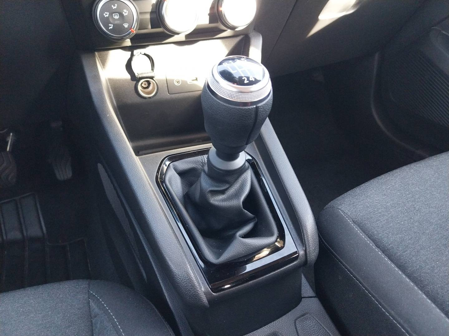 Vente en ligne Renault Clio 5 Clio TCe 90 au prix de 14 835 €