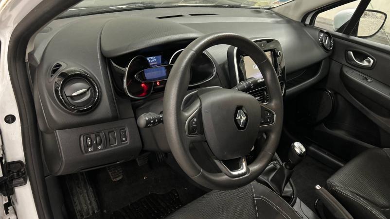 Vente en ligne Renault Clio 4 CLIO SOCIETE DCI 90 ENERGY E6C au prix de 10 990 €