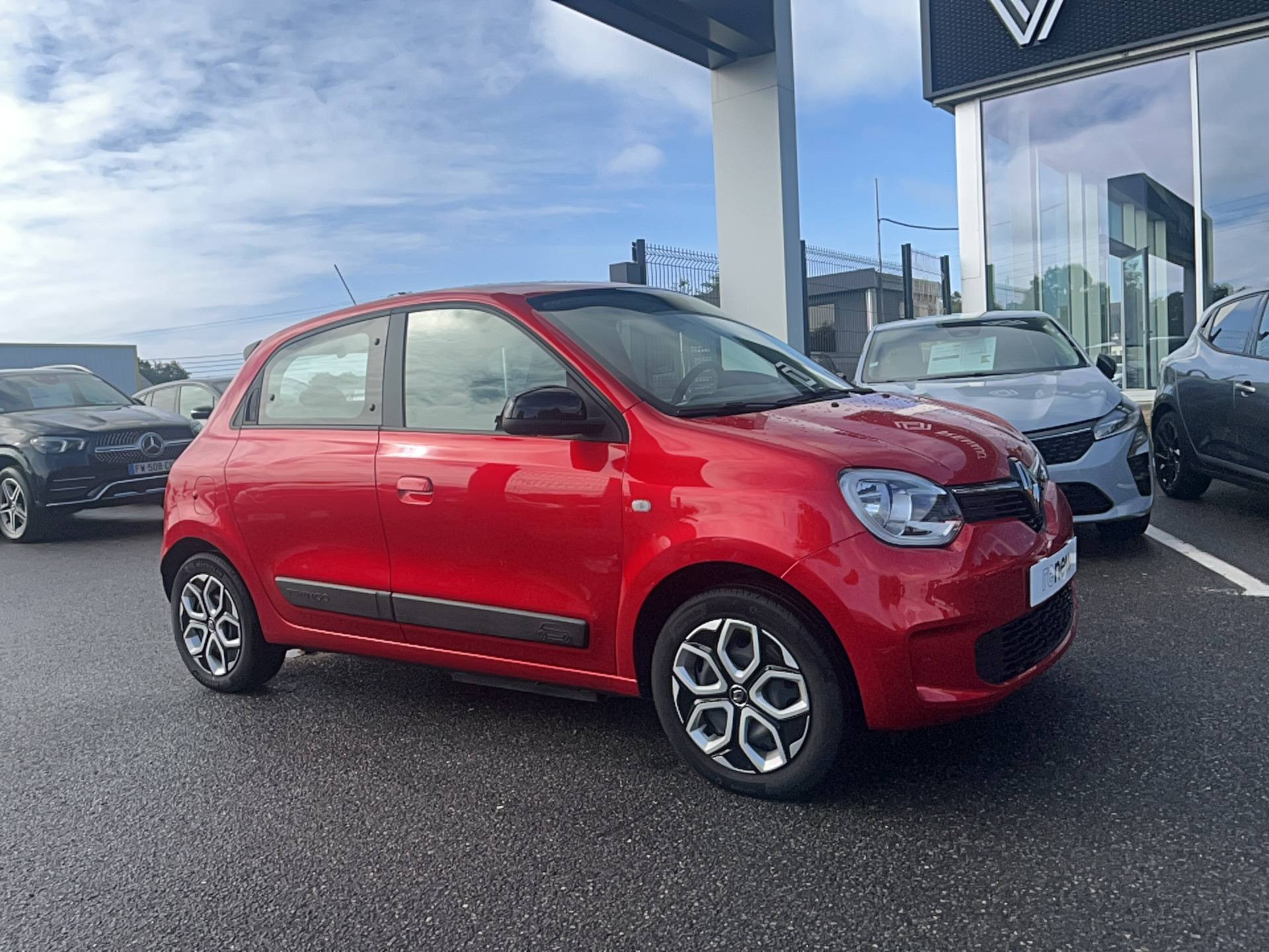 Vente en ligne Renault Twingo Electrique Twingo III E-Tech au prix de 10 990 €