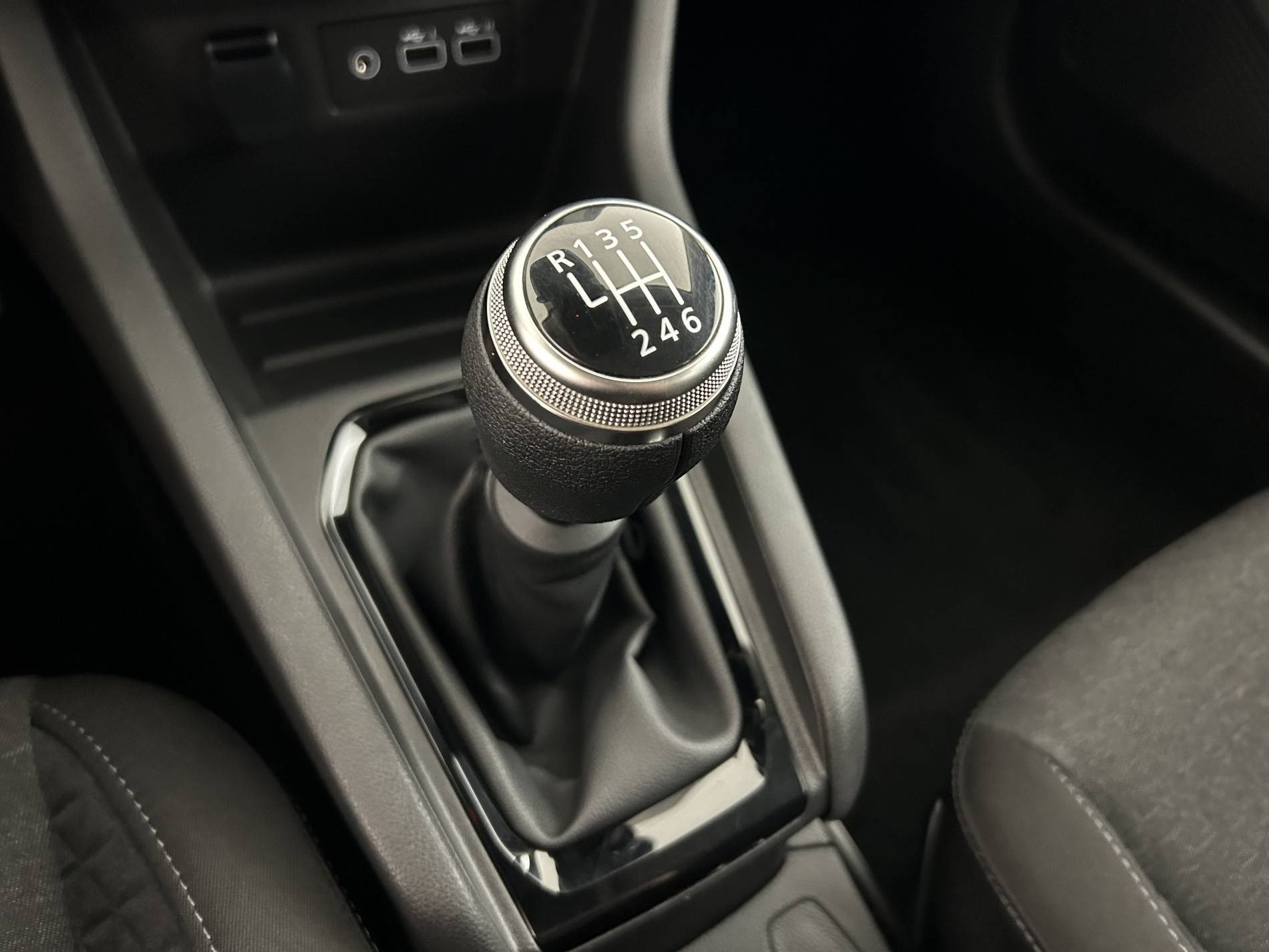 Vente en ligne Renault Clio 5 Clio TCe 90 au prix de 13 750 €