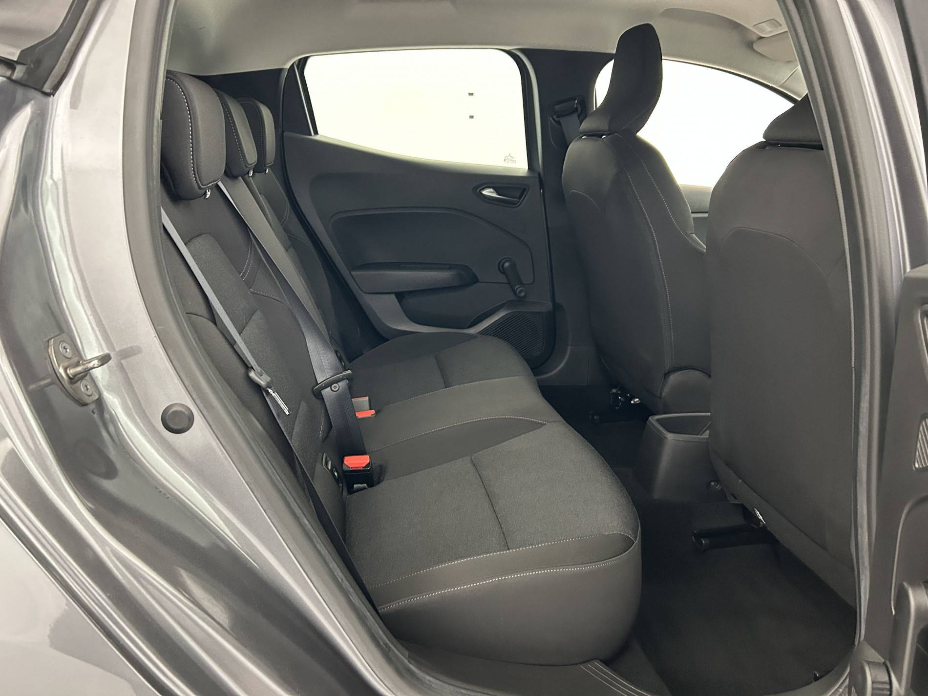 Vente en ligne Renault Clio 5 Clio TCe 90 au prix de 13 750 €