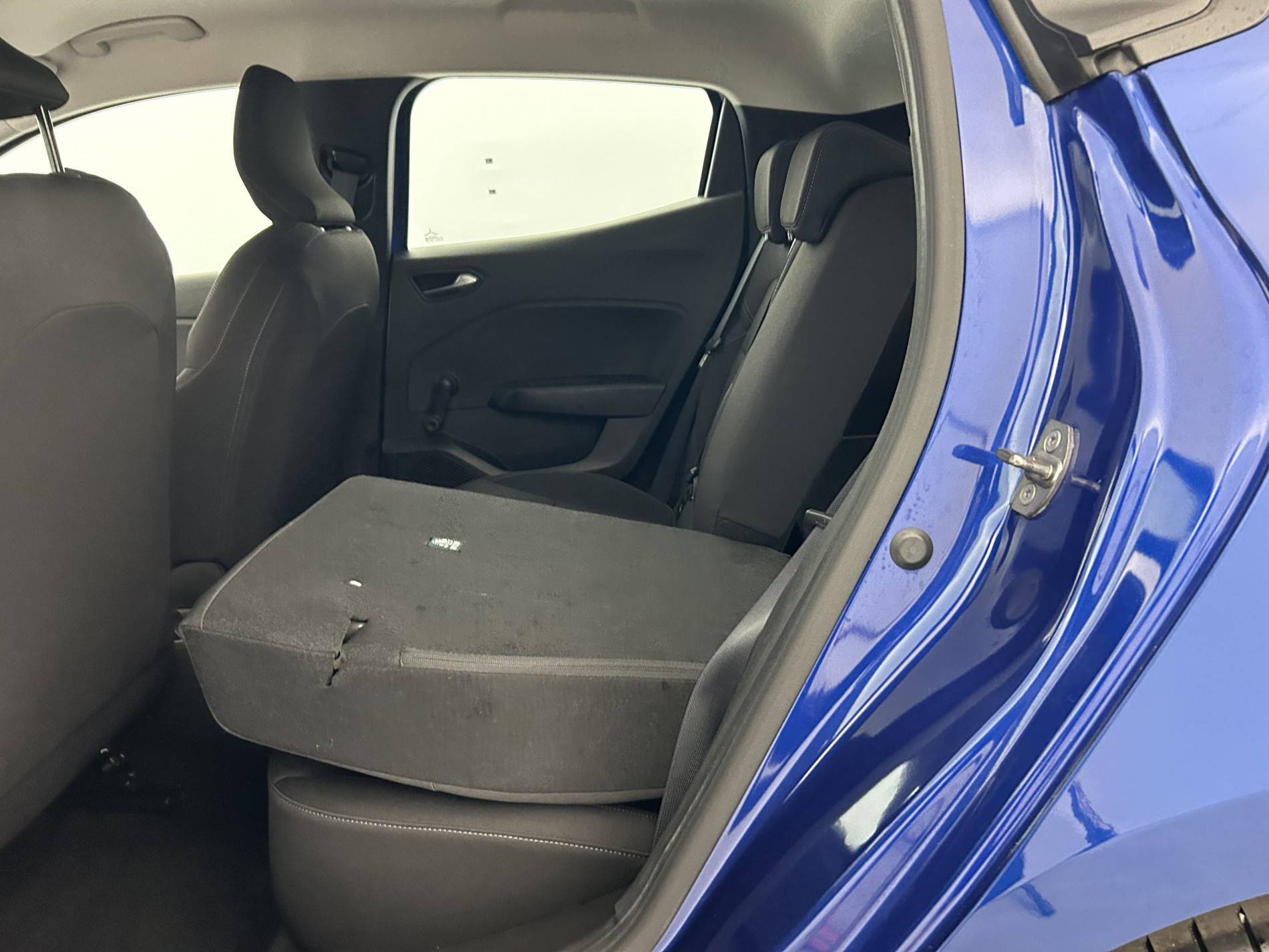 Vente en ligne Renault Clio 5 Clio TCe 90 au prix de 14 230 €