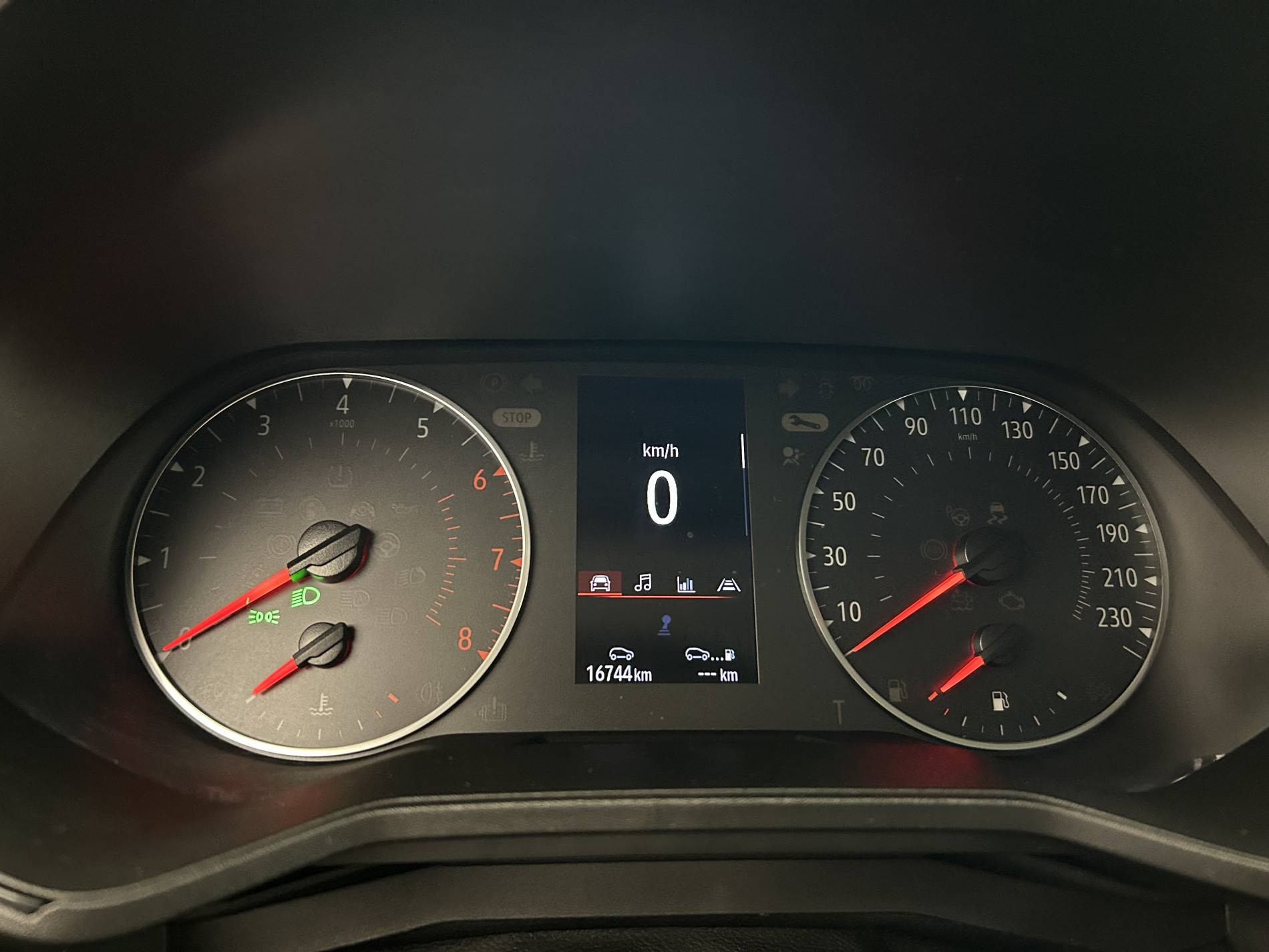 Vente en ligne Renault Clio 5 Clio TCe 90 au prix de 13 750 €