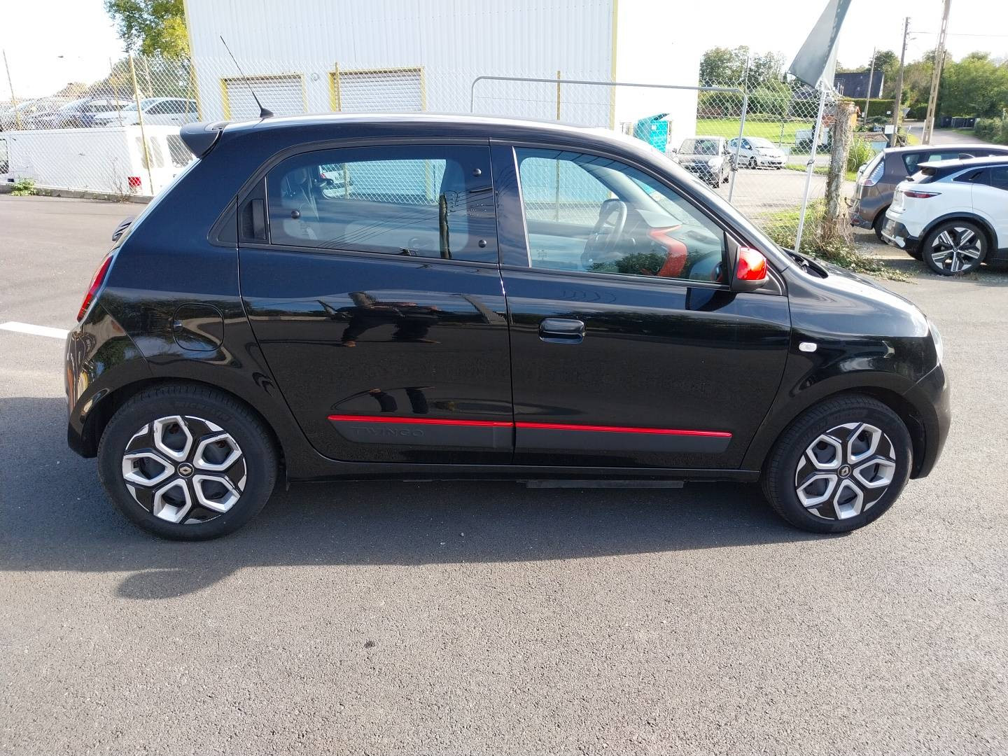 Vente en ligne Renault Twingo Electrique Twingo III E-Tech au prix de 10 790 €