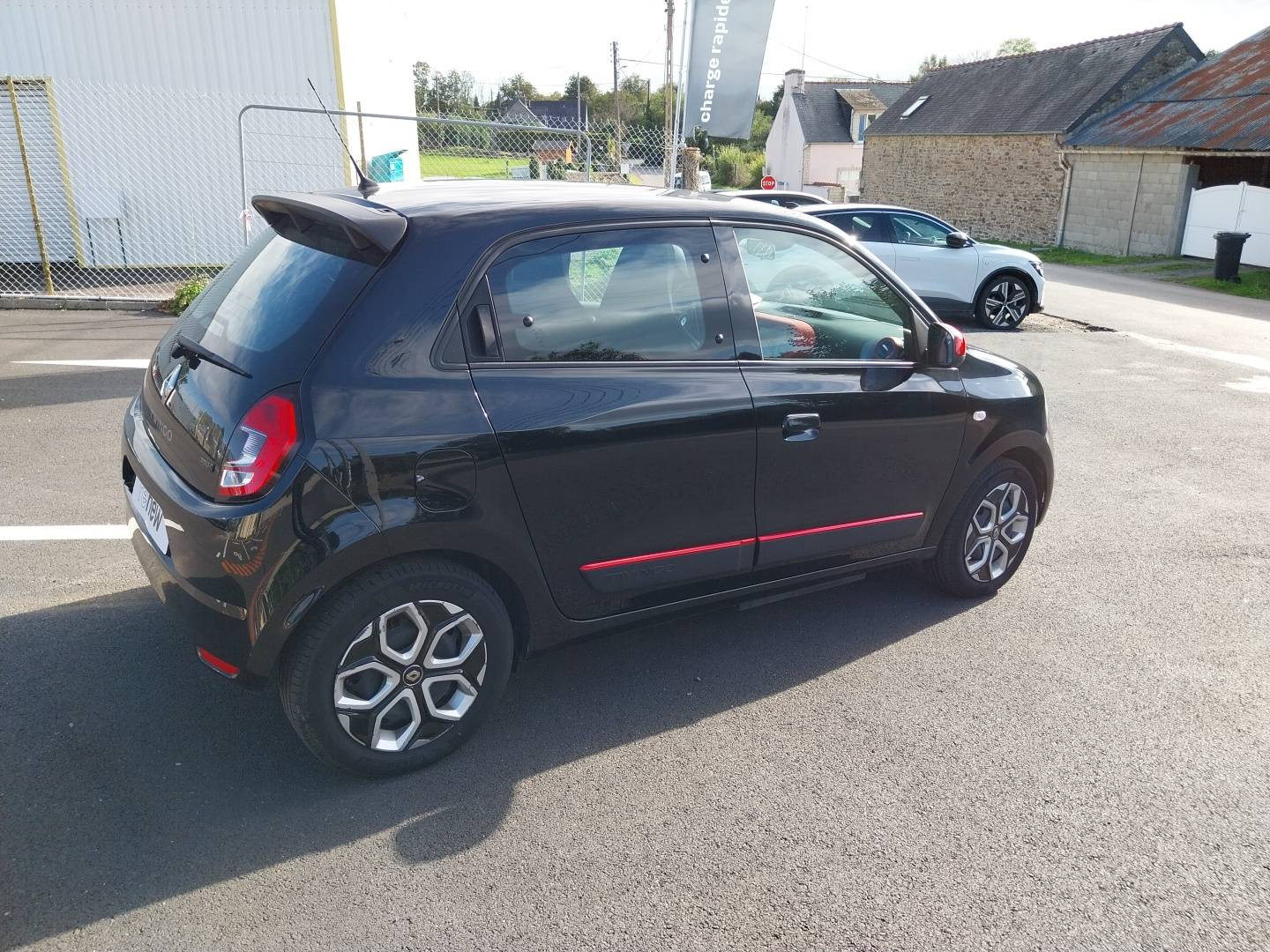 Vente en ligne Renault Twingo Electrique Twingo III E-Tech au prix de 10 790 €