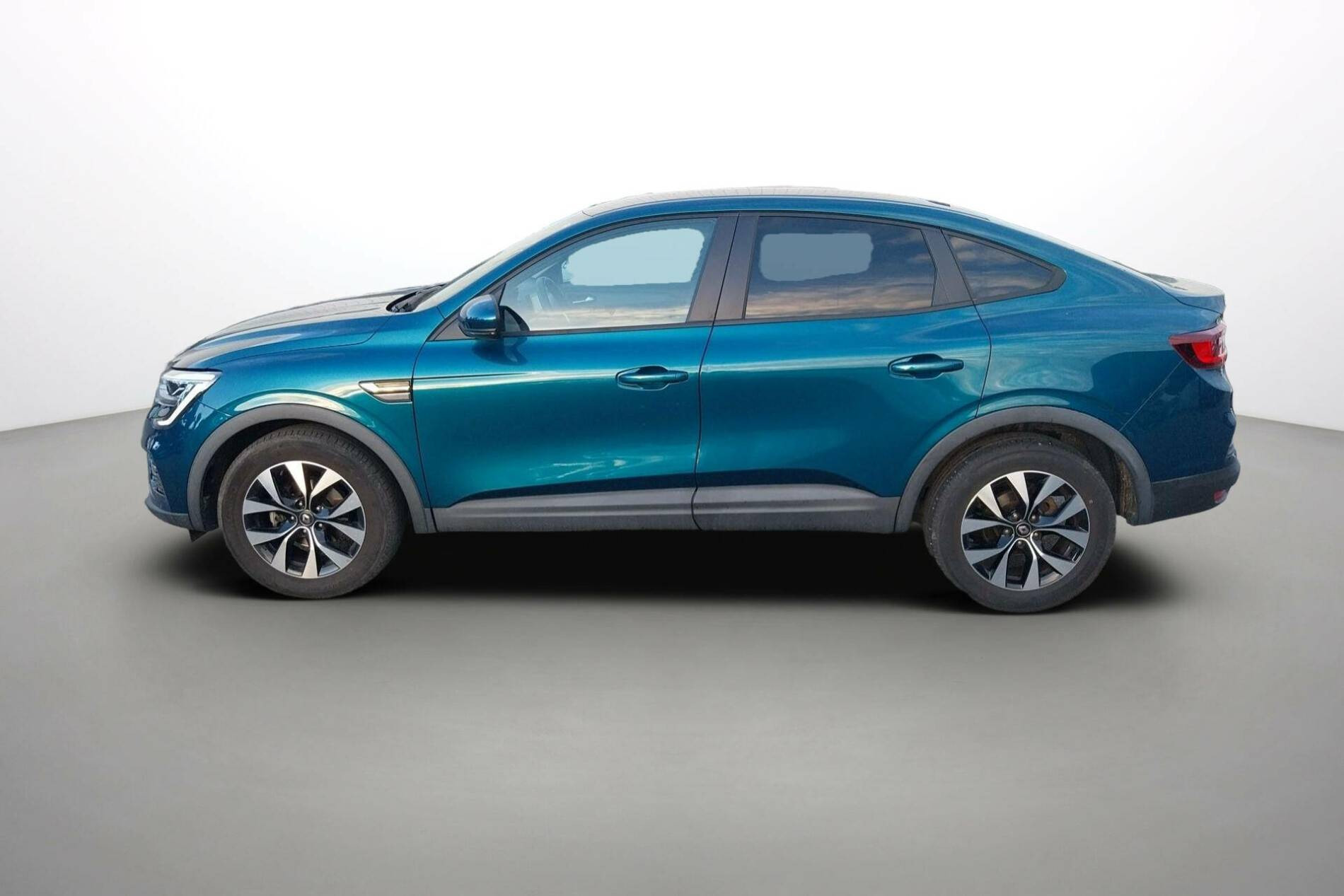 Vente en ligne Renault Arkana  mild hybrid 140 EDC FAP - 22 au prix de 19 840 €