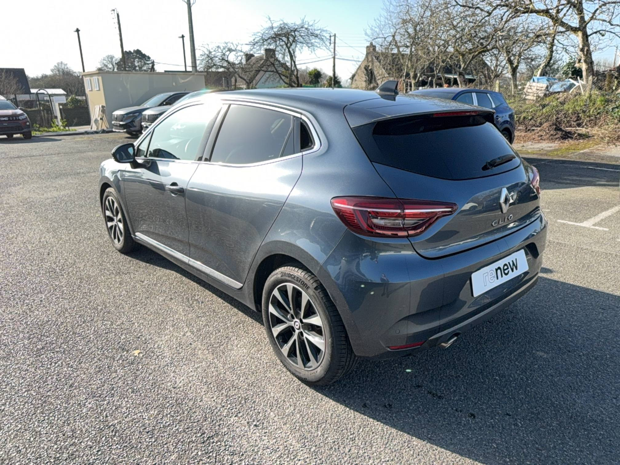 Vente en ligne Renault Clio 5 Clio TCe 90 au prix de 16 990 €