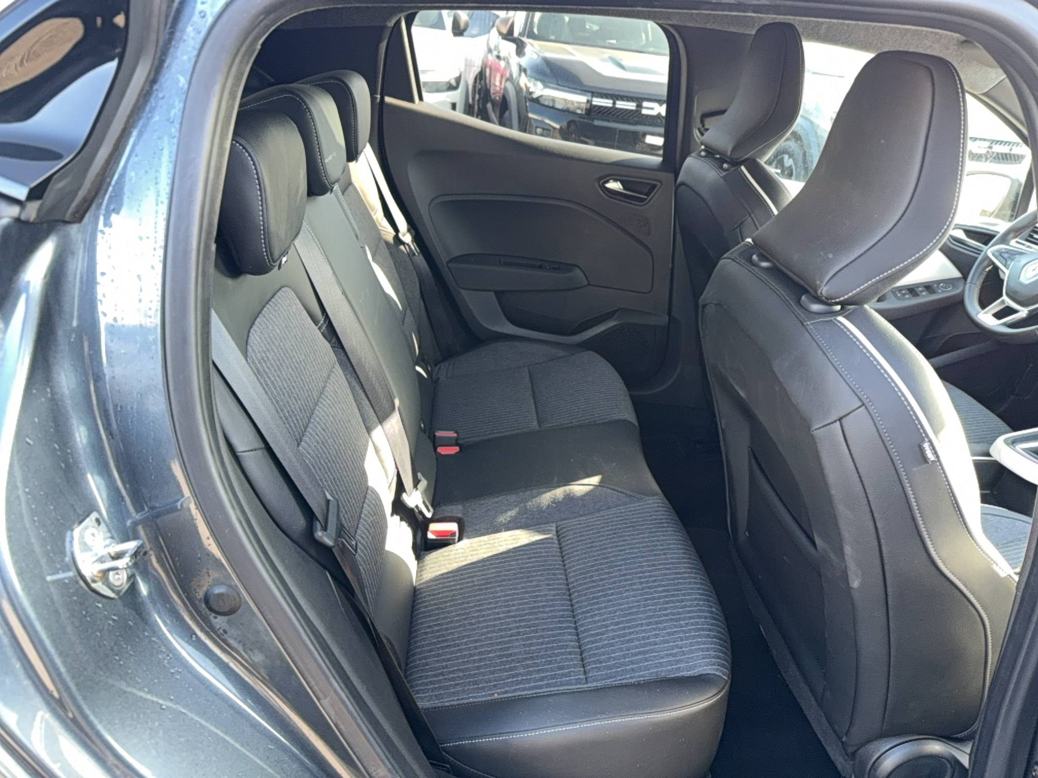 Vente en ligne Renault Clio 5 Clio TCe 90 au prix de 16 990 €