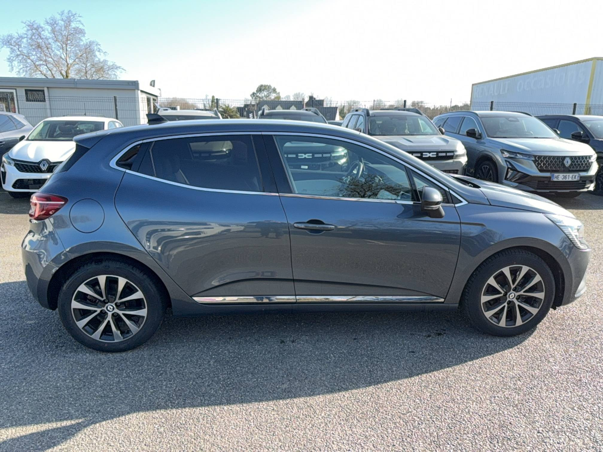 Vente en ligne Renault Clio 5 Clio TCe 90 au prix de 16 990 €