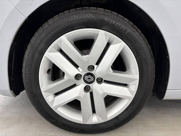Vente en ligne Renault Clio 5 Clio TCe 90 au prix de 14 750 €