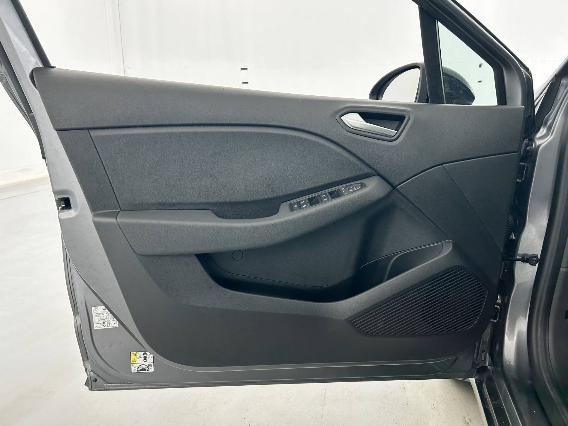 Vente en ligne Renault Clio 5 Clio TCe 90 au prix de 15 790 €