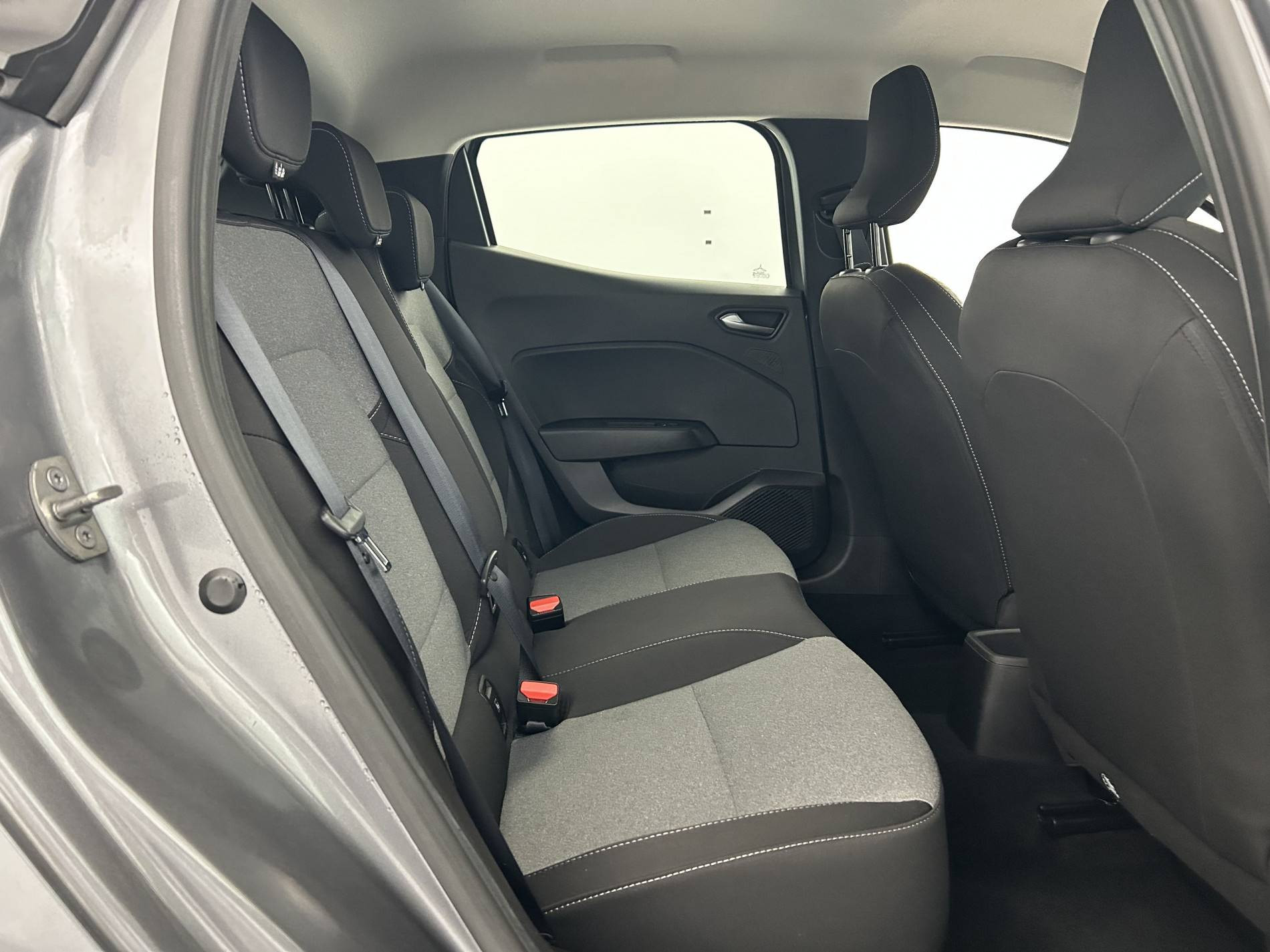 Vente en ligne Renault Clio 5 Clio TCe 90 au prix de 15 790 €