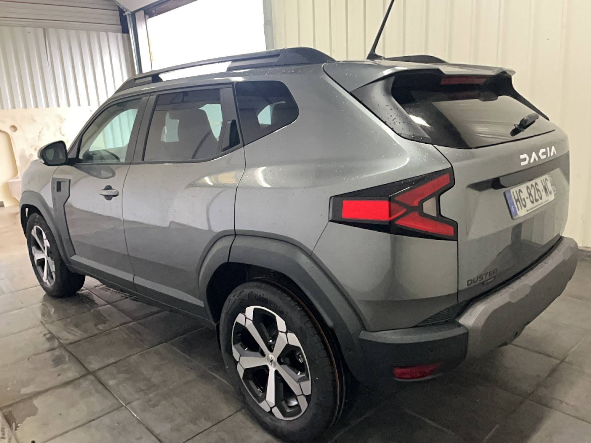 Vente en ligne Dacia Duster  Hybrid 140 au prix de 27 990 €