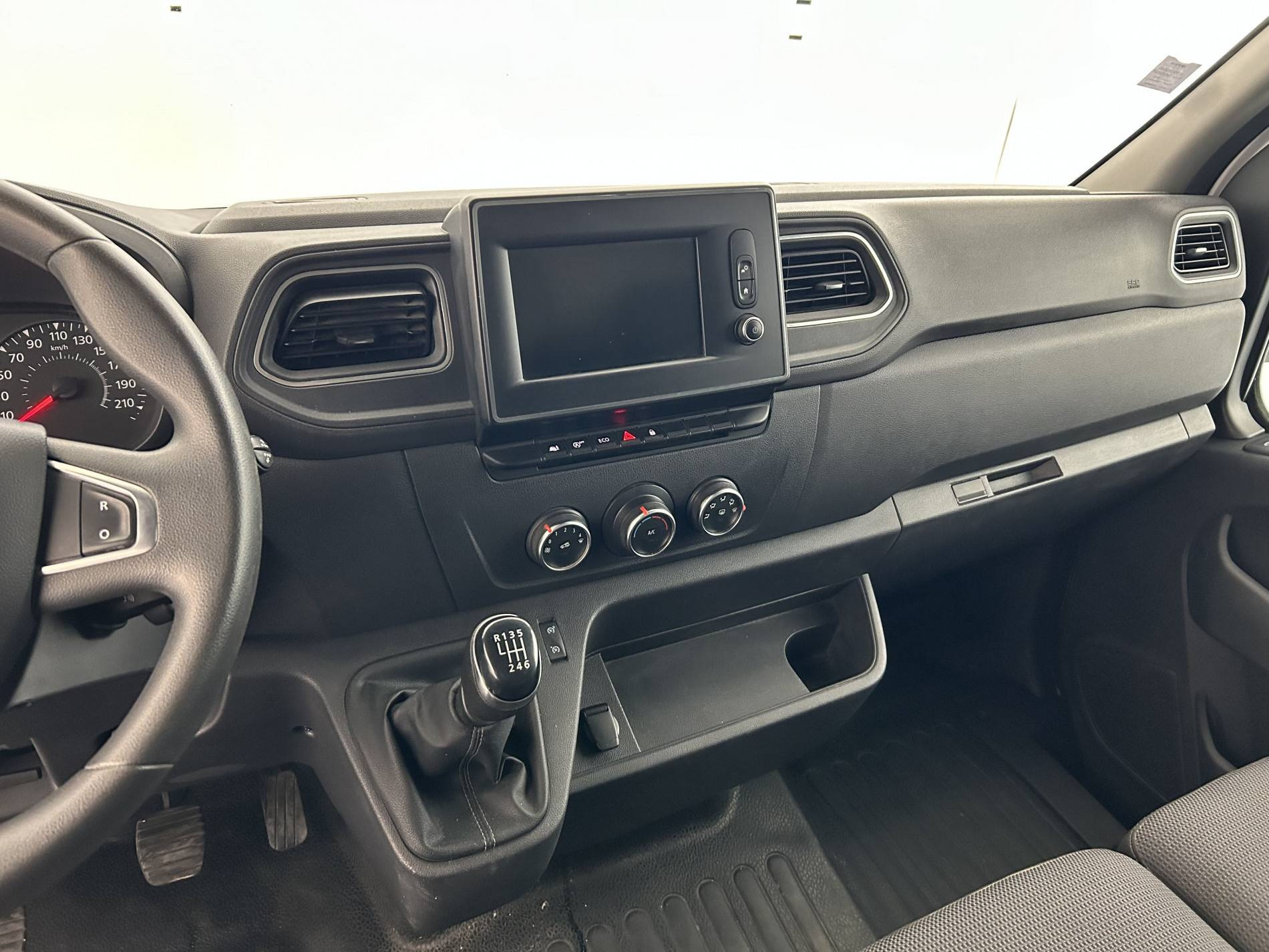 Vente en ligne Renault Master Fourgon MASTER FGN TRAC F3500 L2H2 ENERGY DCI 150 au prix de 20 390 €