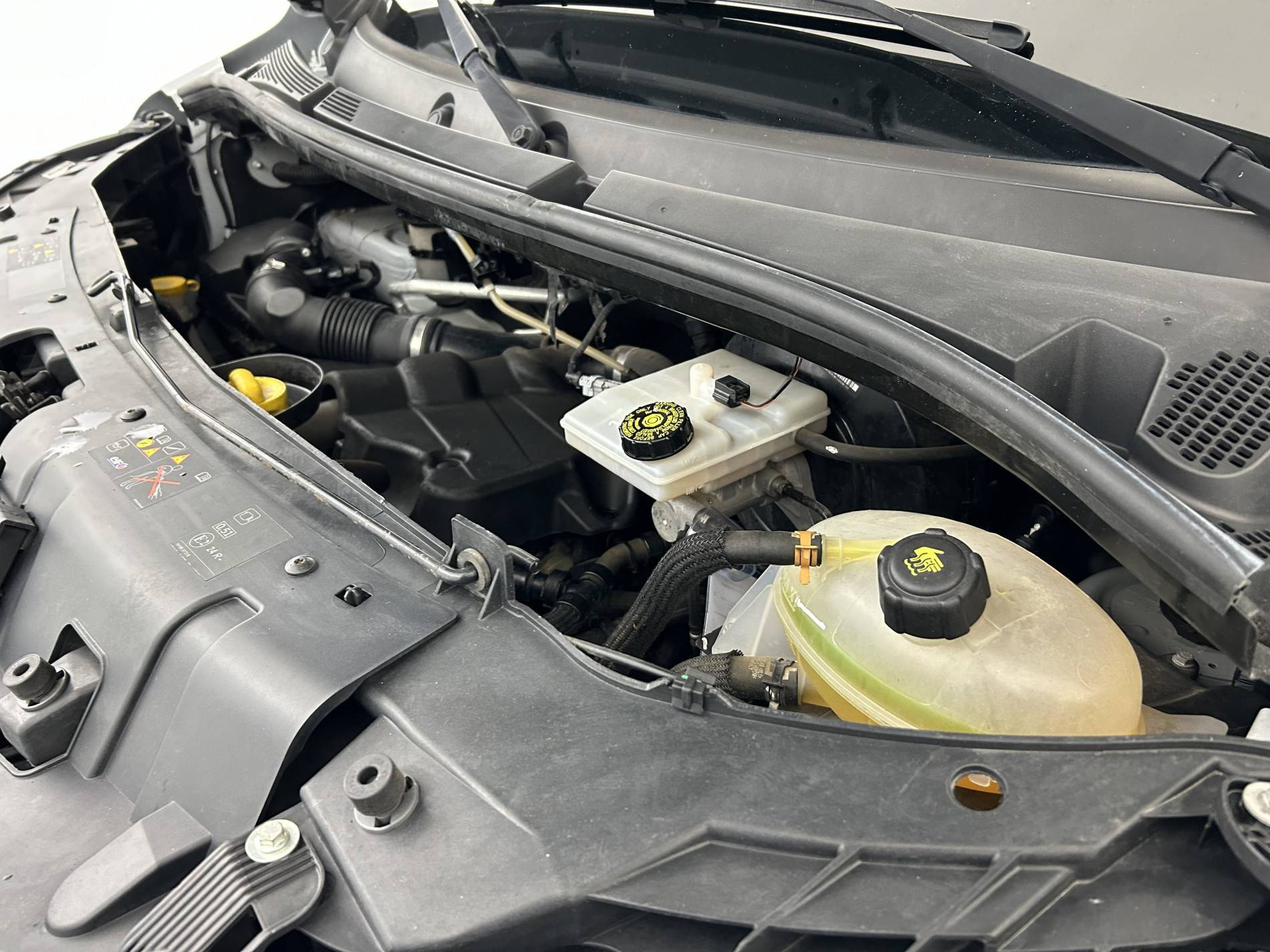 Vente en ligne Renault Master Fourgon MASTER FGN TRAC F3500 L2H2 ENERGY DCI 150 au prix de 20 390 €