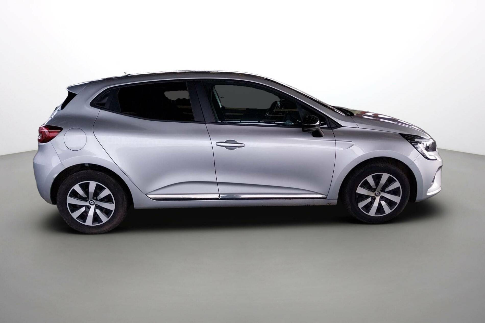 Vente en ligne Renault Clio 5 Clio Blue dCi 100 au prix de 14 490 €