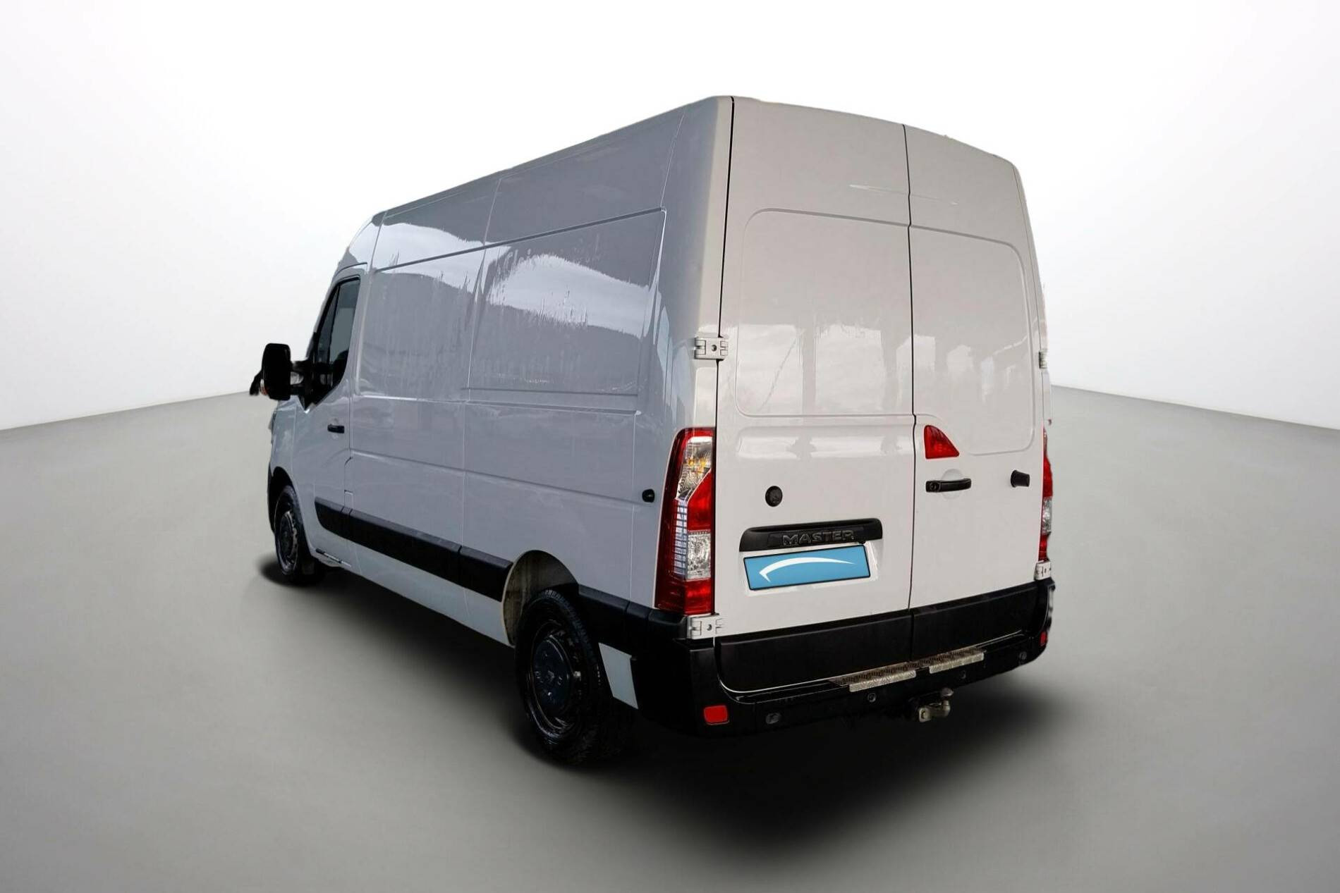 Vente en ligne Renault Master Fourgon MASTER FGN TRAC F3500 L2H2 ENERGY DCI 150 au prix de 20 390 €