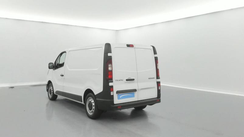 Vente en ligne Renault Trafic 3 Fourgon TRAFIC FGN L1H1 3000 KG BLUE DCI 130 au prix de 25 500 €