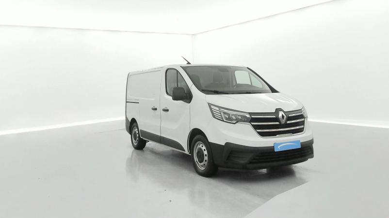 Vente en ligne Renault Trafic 3 Fourgon TRAFIC FGN L1H1 3000 KG BLUE DCI 130 au prix de 25 500 €