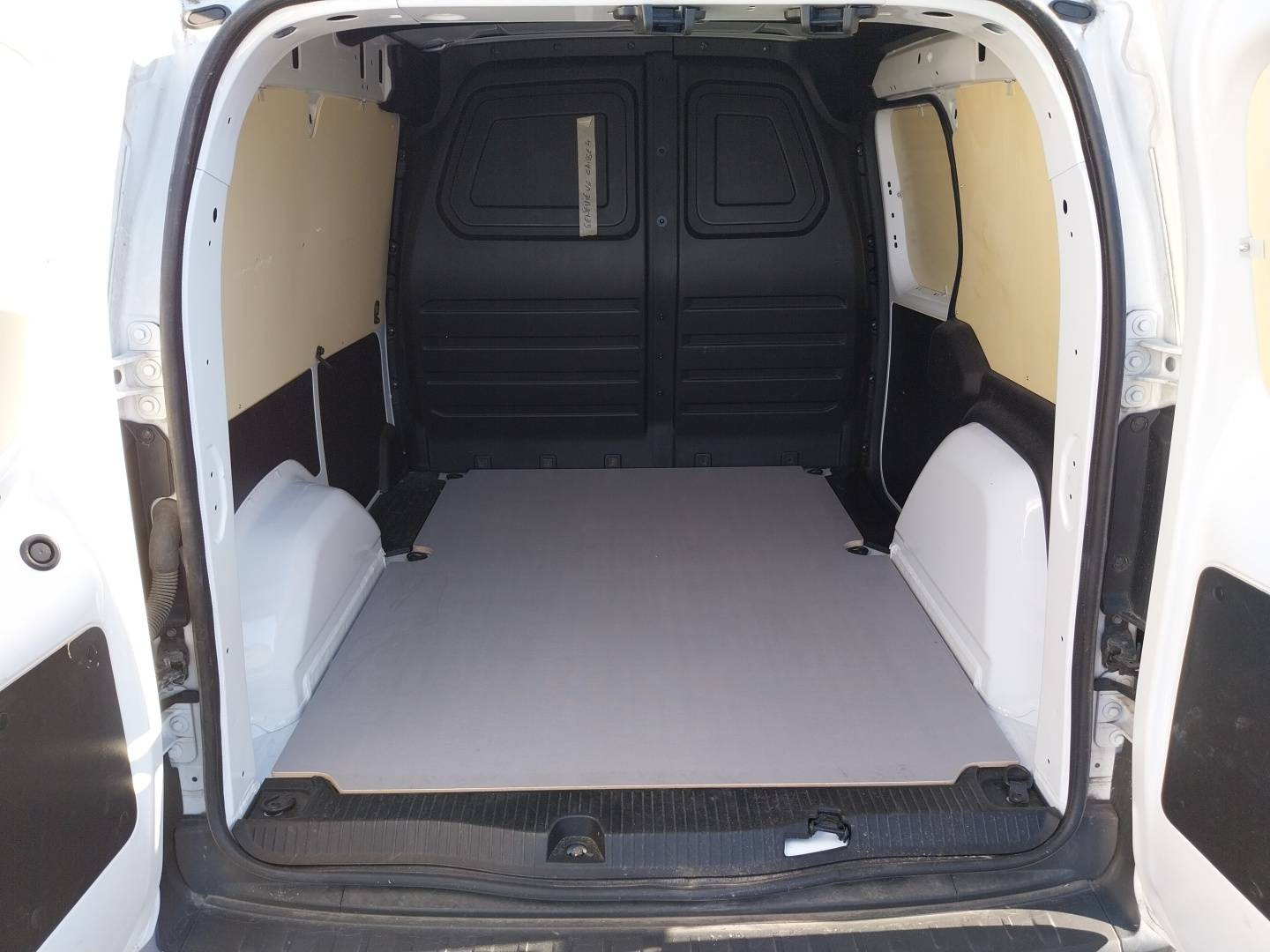 Vente en ligne Renault Kangoo Van  BLUE DCI 115 EDC au prix de 18 990 €